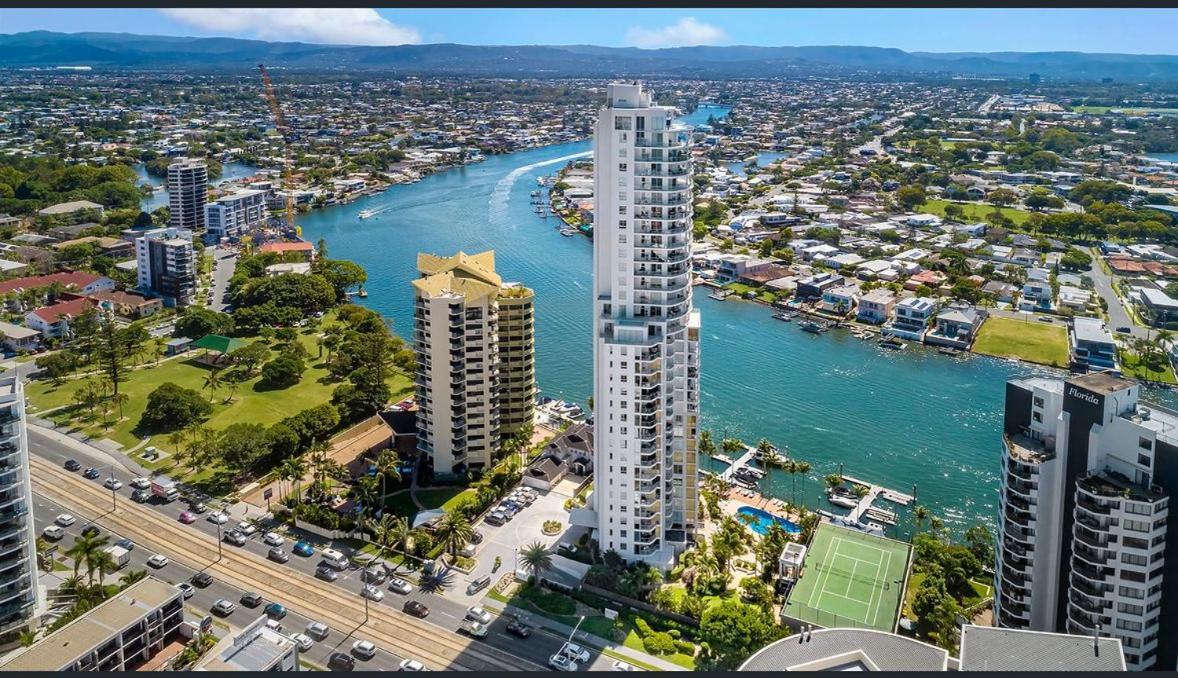 The Pinnacle Apartments Gold Coast Eksteriør billede